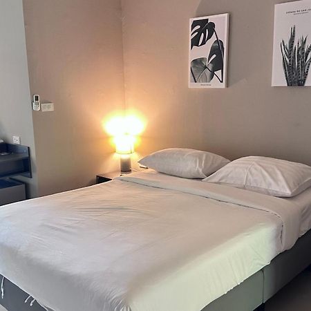 Green Residence Hotel Bang Rak Beach  Extérieur photo