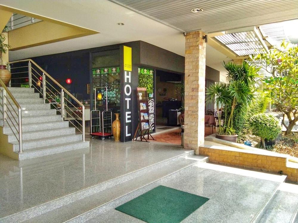 Green Residence Hotel Bang Rak Beach  Extérieur photo